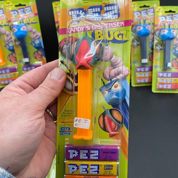 2002 Bugz PEZ Dispenser (B2) new in package - Picture 2 of 7